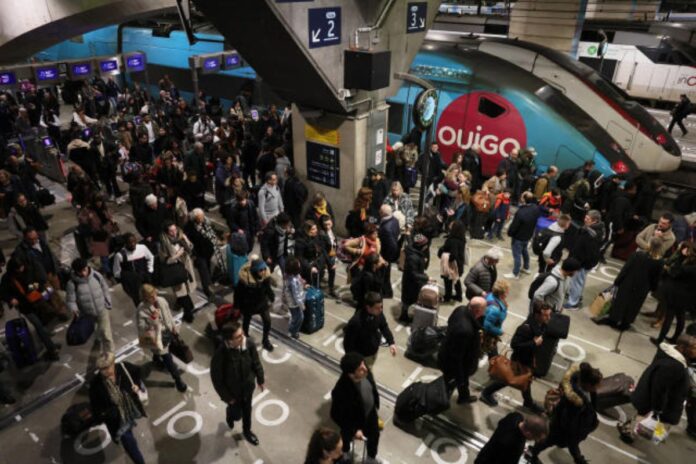 Paris incendies TGV