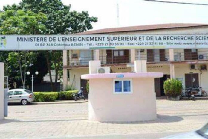 Bénin universités fermées