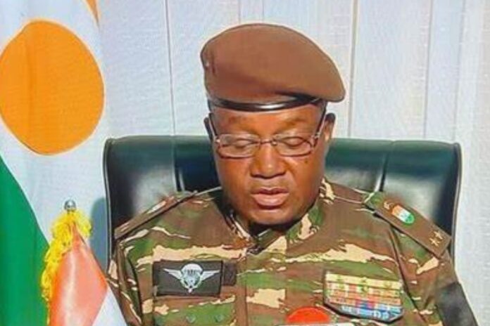 Niger Abdourahamane Tiani perte nationalité décret