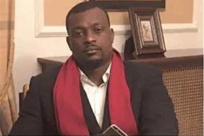 Francis Mvemba homme d'affaires Coco Émilia Sénégal
