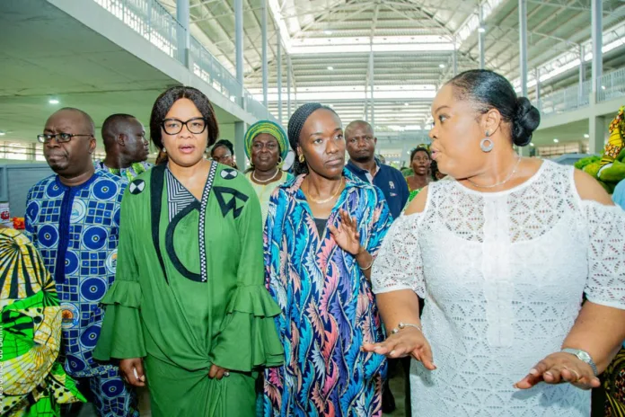 Bénin marchés modernes Alimatou Assouman gouvernement