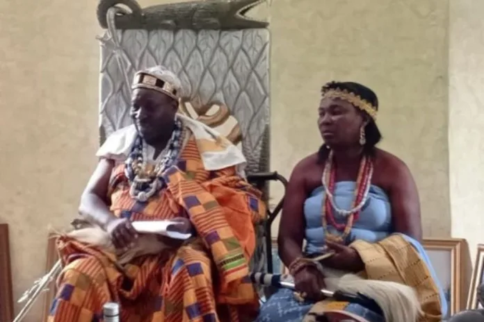 Bénin Sa Majesté Houénou Hognon dignitaire Vodoun Côte d'Ivoire