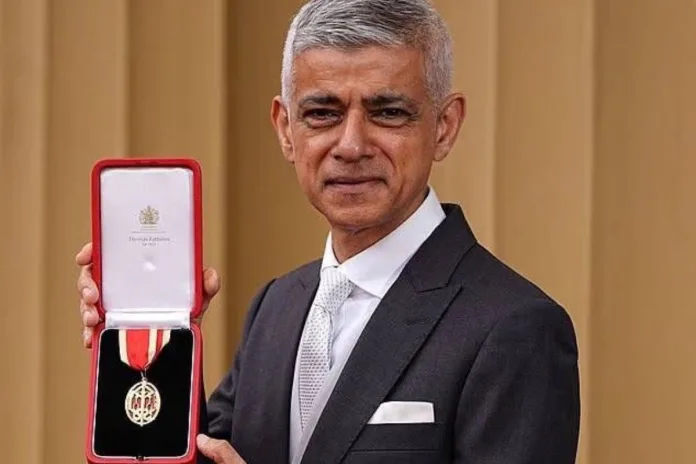 Sadiq Khan enfant d’ouvrier Sir maire de Londres