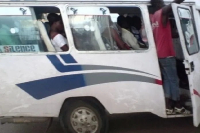 Côte d'Ivoire gbaka police