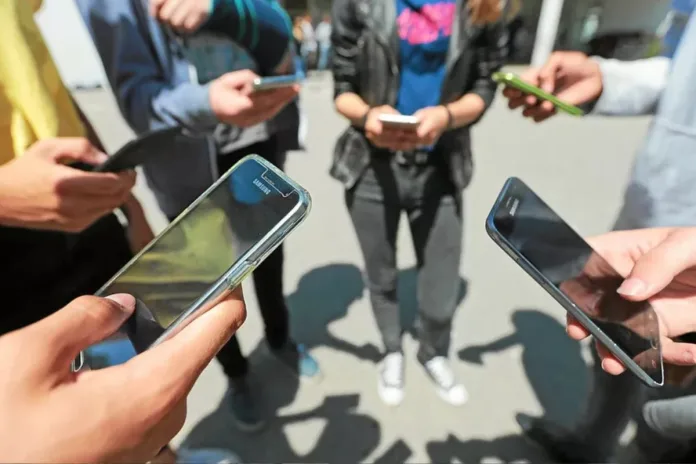 France smartphones taxe