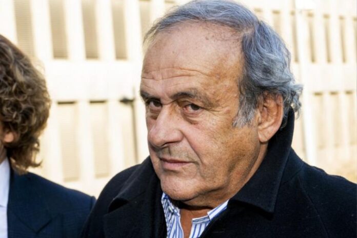 France : Michel Platini perd une vingtaine de trophées France Michel Platini trophées