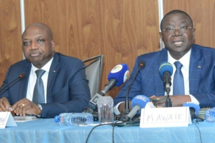 Togo mandats d’arrêt blogueurs artistes