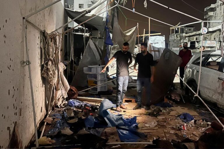 Gaza : une frappe israélienne sur un hôpital fait 15 morts, don’t quatre journalistes