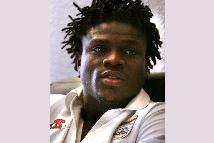 Décès de Razak Omotoyossi, légende du football béninois, à 39 ans