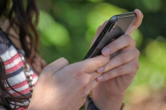 À quel âge peut-on donner un smartphone à un enfant ?