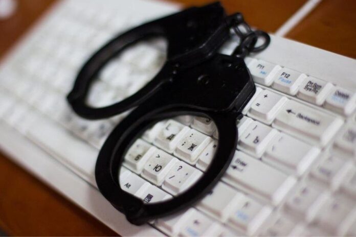 Il perd des millions dans une fausse promesse d’emploi pour ses frères