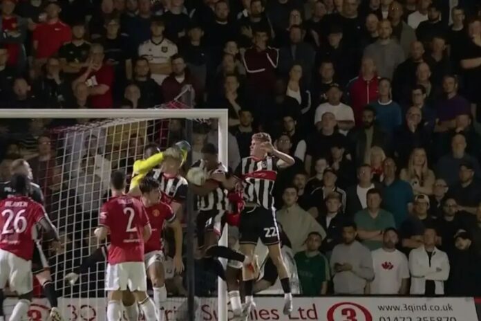 Manchester United : Ruben Amorim désigne le coupable de l'élimination du club