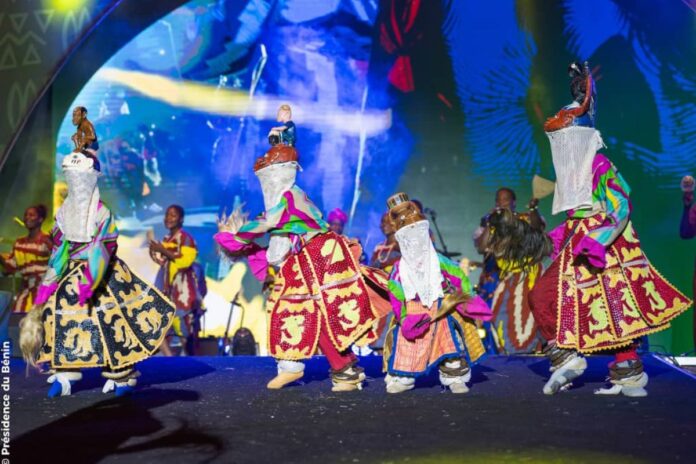 Porto-Novo masques légendes musicales