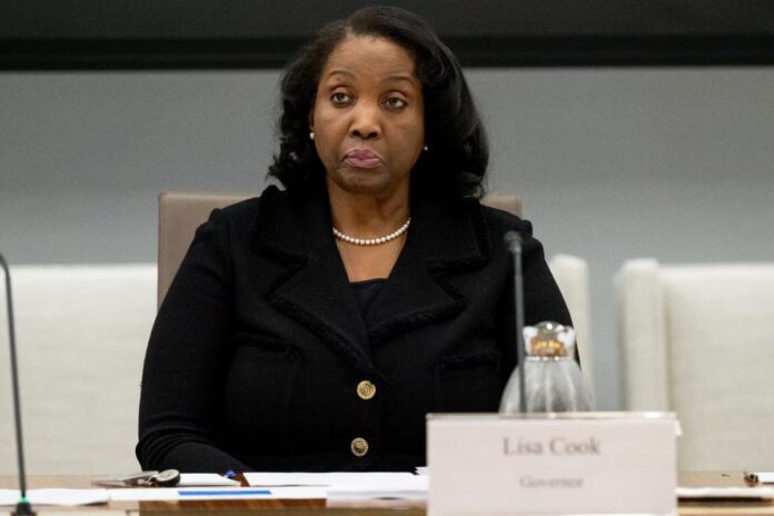 États-Unis : Lisa Cook défie Donald Trump devant les tribunaux