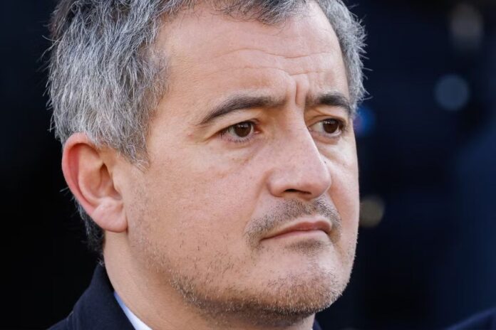 France Gérard Darmanin surf détenu