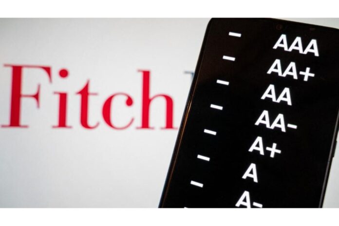 Notation financière : Fitch retire son « AA » à la France