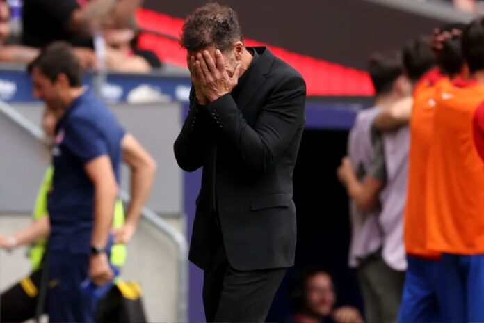 Diego Simeone en larmes après la victoire historique 5-2 de l’Atlético contre le Real