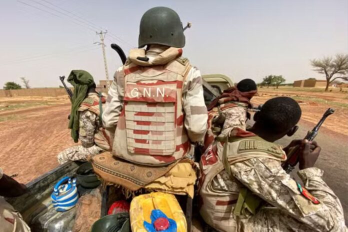 Niger : des dizaines de civils touchés par des frappes aériennes de l’armée