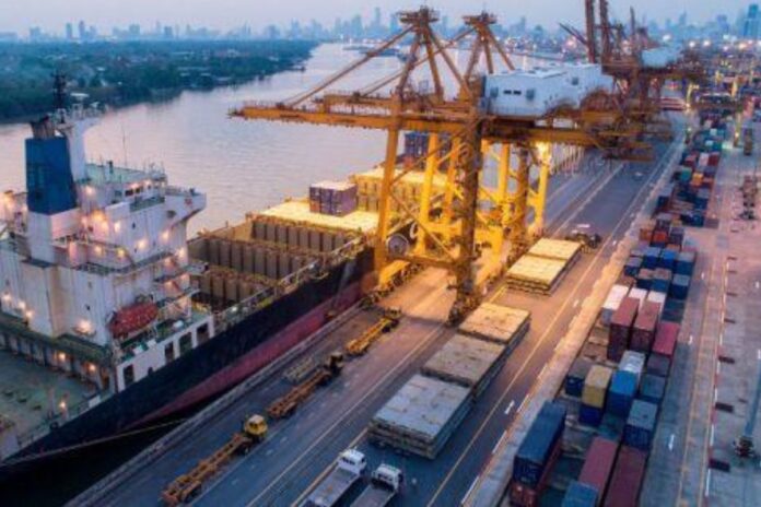 Mali : première exportation de lithium via le port d’Abidjan