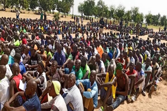 Cameroun : plus de 1 300 faux diplômes démasqués lors du recrutement militaire