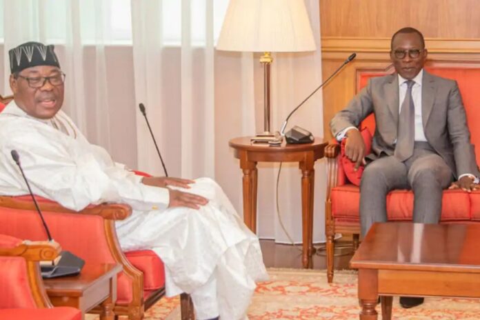 Bénin : fin de la rencontre entre Talon et Yayi