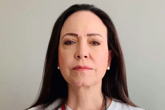 La Vénézuélienne Maria Corina Machado reçoit le Nobel de la paix 2025