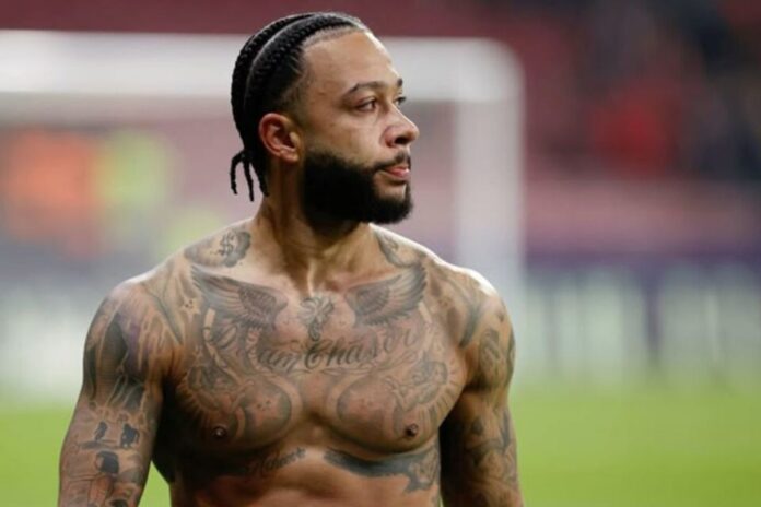Pays-Bas : Memphis Depay dans la galère au Brésil Pays-Bas : Memphis Depay dans la galère au Brésil