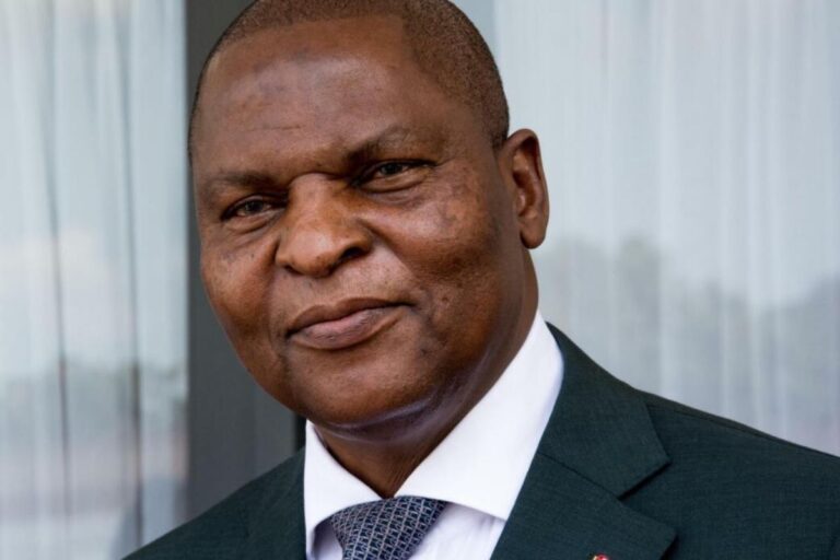 RCA : Touadéra veut tourner la page des armes avant la présidentielle