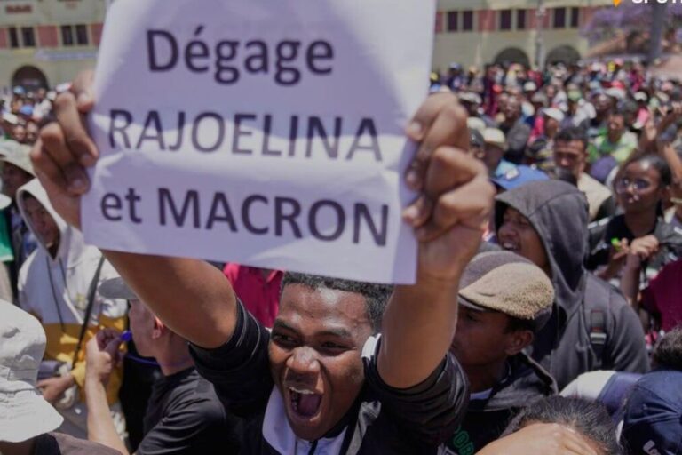 Madagascar : les tractations au lendemain du coup d’État militaire