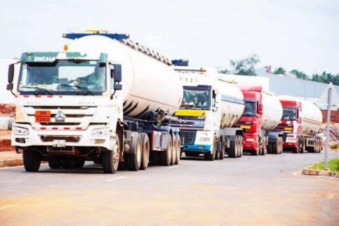 Mali : l’armée escorte 290 camions-citernes depuis la Côte d’Ivoire