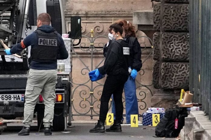 Vol au musée du Louvre : le déroulé des faits, minute par minute