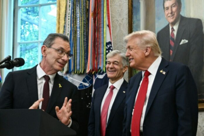 États-Unis : Trump et Pfizer s’accordent pour faire baisser le prix des médicaments