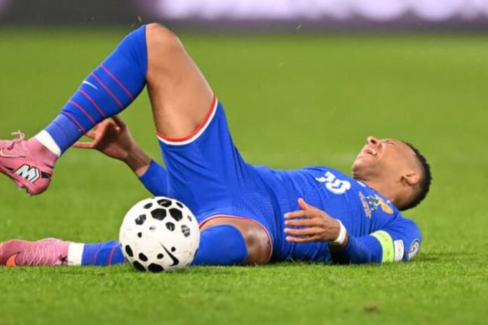 Kylian Mbappé sorti sur blessure : le Real Madrid s’inquiète, la presse espagnole crie au scandale