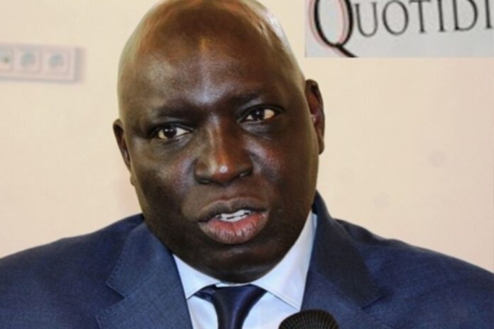 France : le patron de la presse sénégalaise placé sous contrôle judiciaire en attendant son extradition