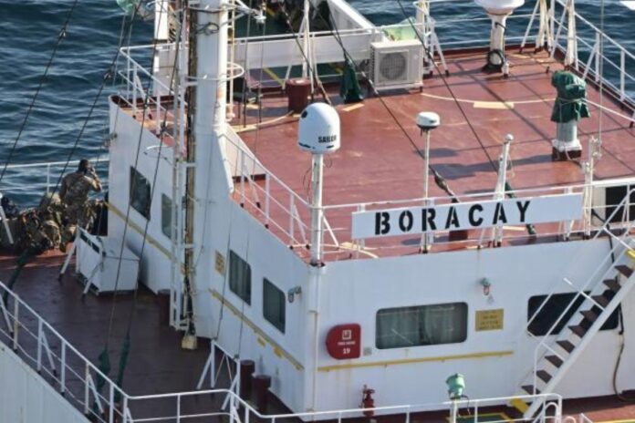 France : le pétrolier fantôme russe 