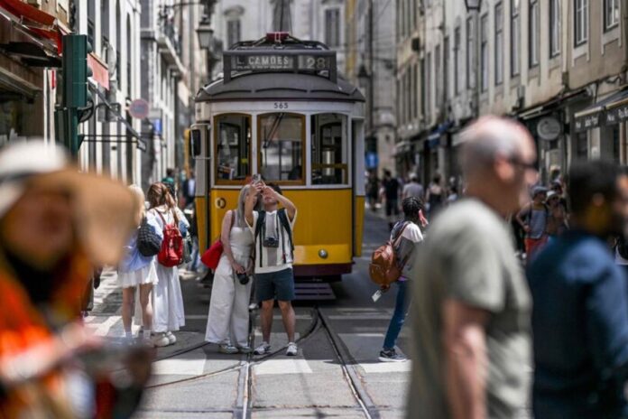 Portugal : la bonne santé des comptes publics profite aux retraités et aux contribuables Portugal : la bonne santé des comptes publics profite aux retraités et aux contribuables