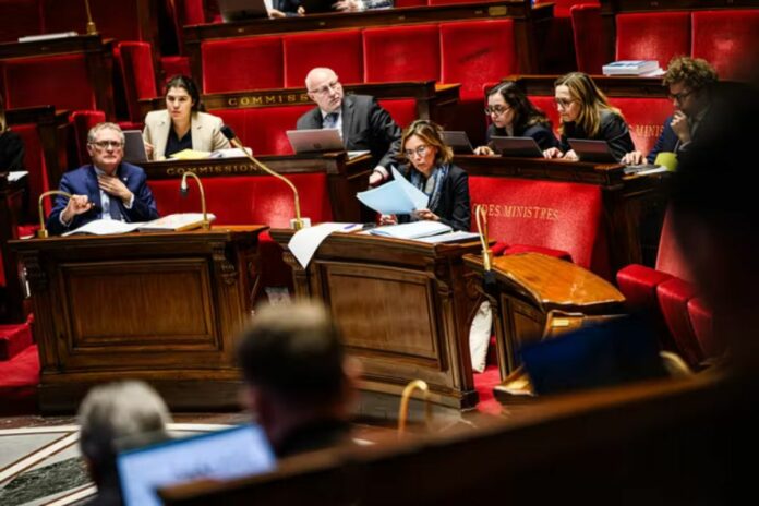 France : l’Assemblée nationale rejette le projet de budget 2026