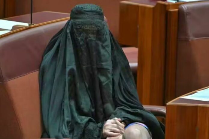 Australie : la sénatrice Pauline Hanson suspendue