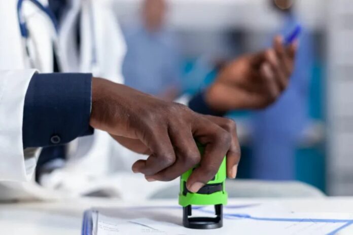 Bénin : les modalités de mise en œuvre de l’assurance maladie universelle définies