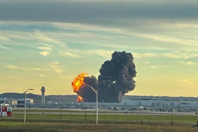 Crash d'avion aux États-Unis : le bilan provisoire fait état de trois morts