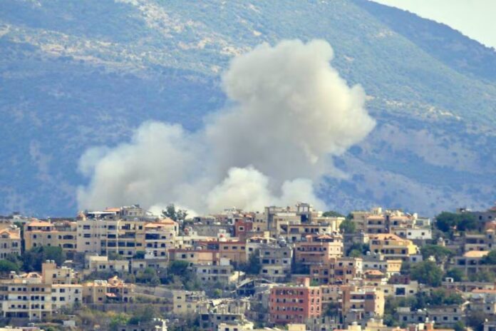 Israël frappe des infrastructures du Hezbollah dans le sud du Liban