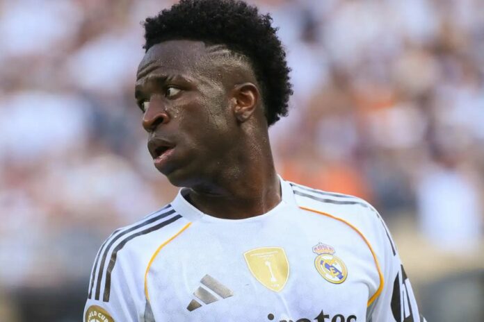Real Madrid : Vinicius bloque le renouvellement de son contrat 