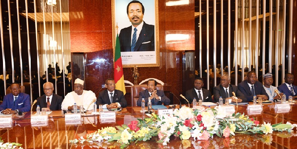 Cameroun : cinq ministres célèbrent 21 ans au même poste