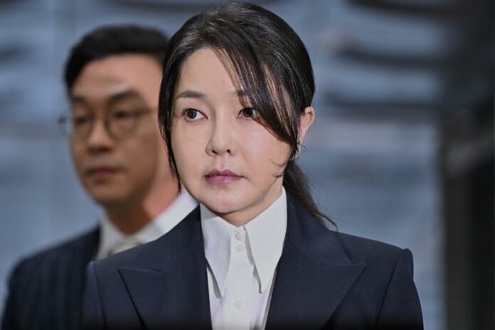 Corée du Sud : l’ex-première dame Kim Keon Hee rattrapée par une affaire de corruption