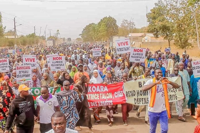 Le Bénin soudé derrière la République : un élan national inédit après la tentative de coup d’État