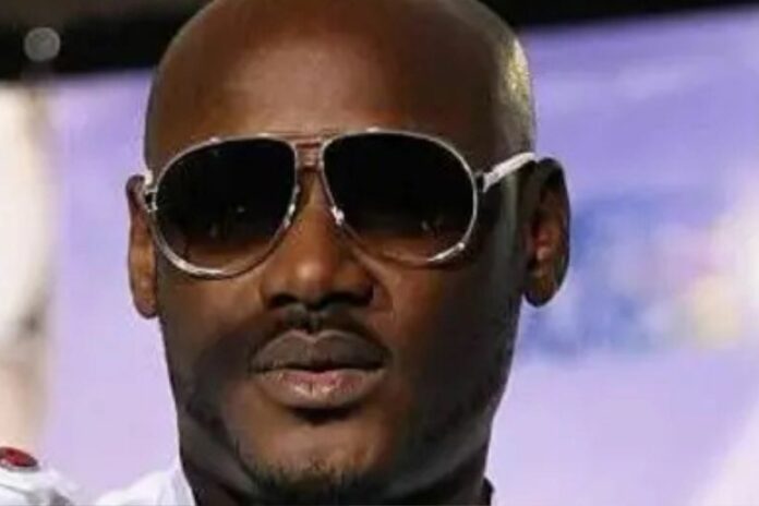 Nigeria : 5 mois après son mariage, 2Baba arrêté sur demande de sa femme