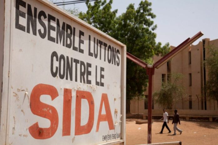 Sida : la lutte contre le VIH en Afrique de l’Ouest menacée
