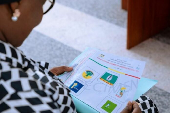 Élections 2026 au Bénin : la CENA distribue les exemplaires du bulletin unique aux partis politiques