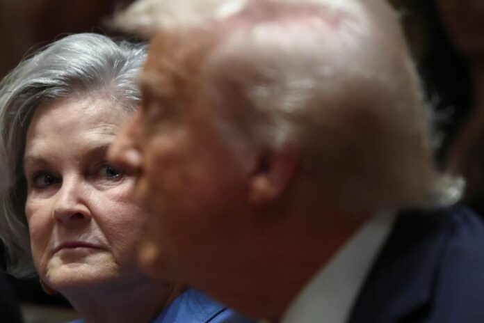 États-Unis : Susie Wiles décrit Donald Trump comme ayant « la personnalité d’un alcoolique »