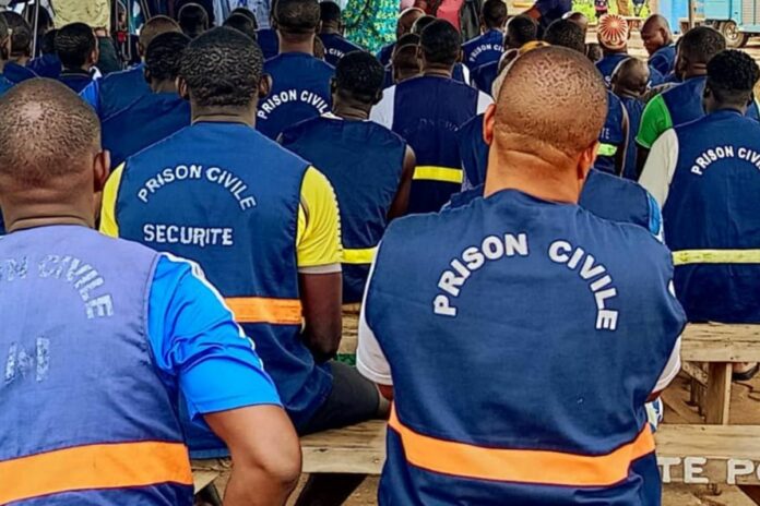 Bénin : trois détenus poursuivis pour trafic de drogue en milieu carcéral